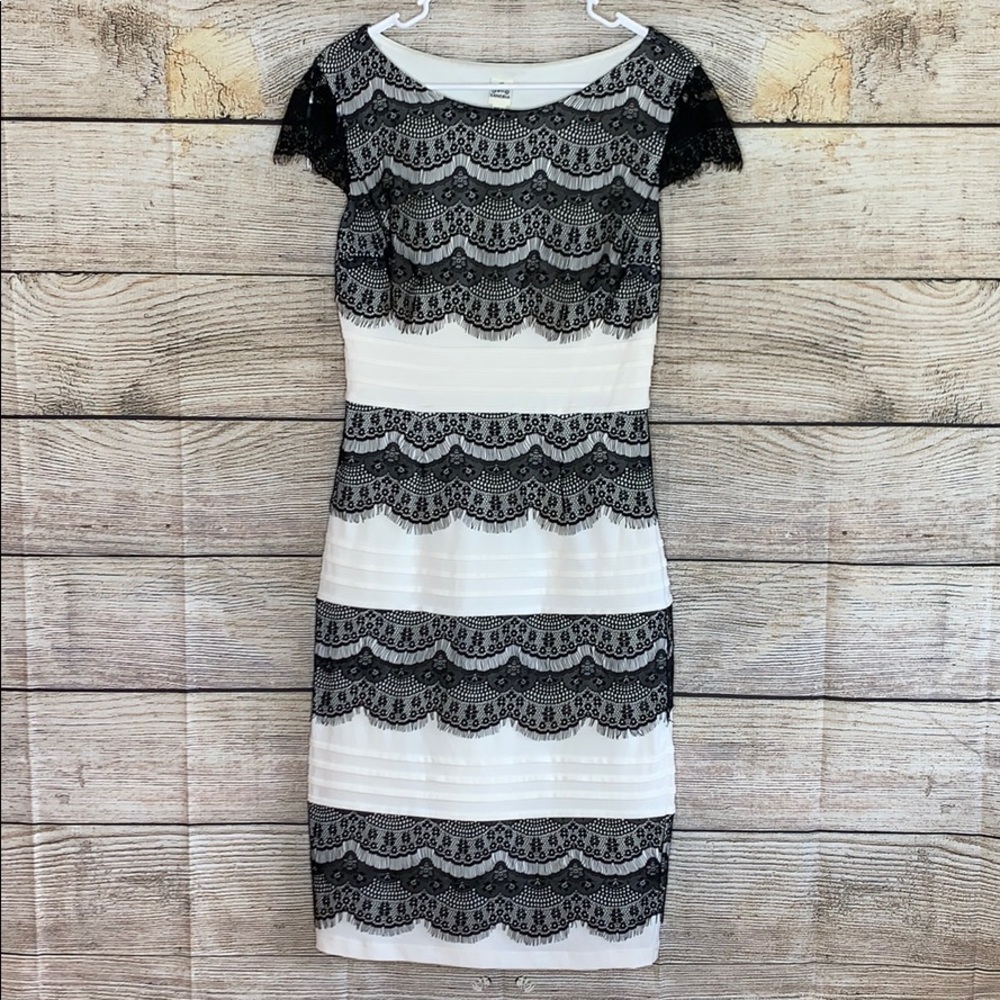 Sangria cocktail dress Size 8 Like New!